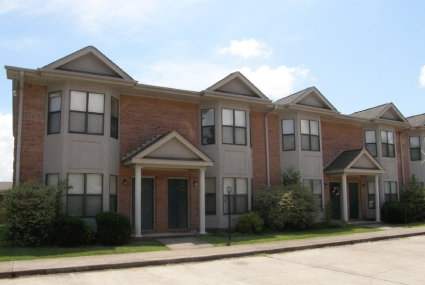 Village Parc Apartments, Florence, AL 35630 - photo 1