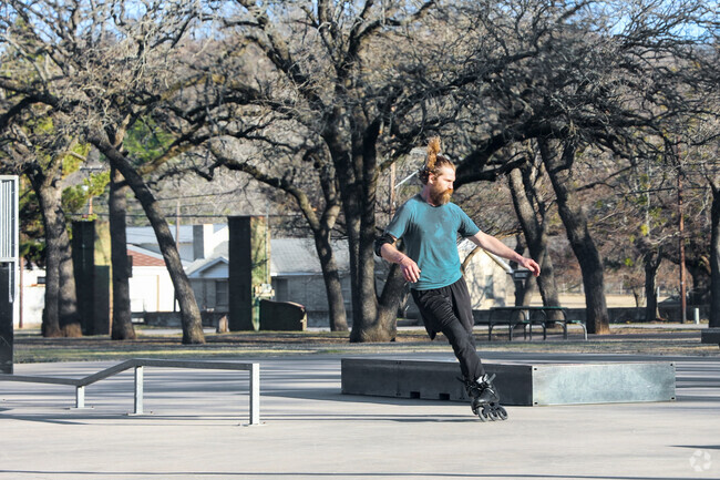 Mineral Wells City Park features a skate park for skateboarding aficionados.