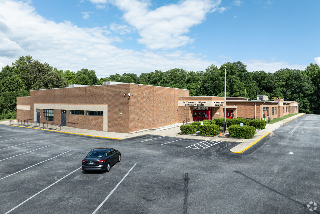 With a B- Niche rating, Newburg's Thomas L Higdon Elementary School is a great place to start.