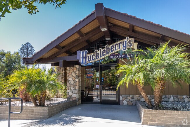 Huckleberries a wonderful place to take your family for breakfast in Cowell/Canterbury.