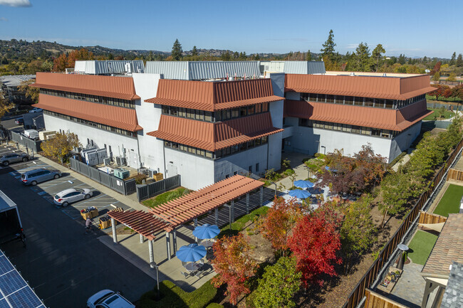 The Contra Costa County ROP School prepares students for challenging careers.