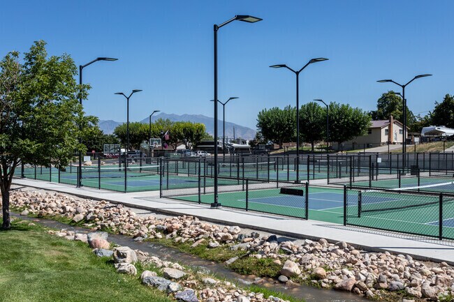 Grab a racket and hit the courts in Memorial Park, located in the Payson.