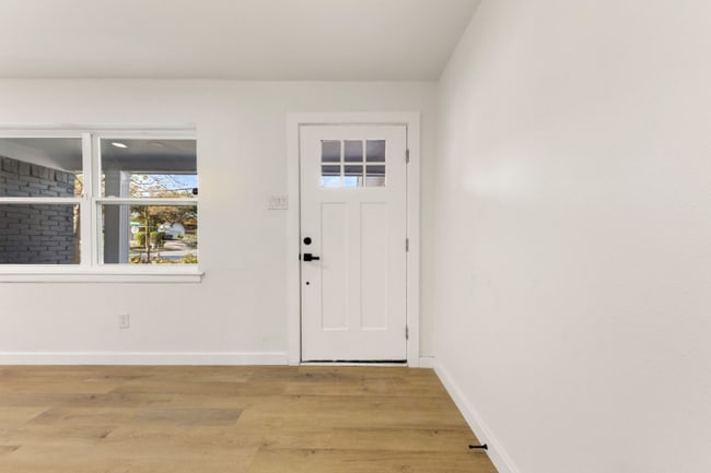 608 Blueberry Blvd, Dallas, TX 75217 - photo 2