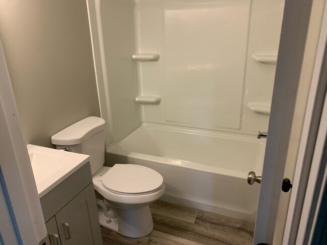 403 Railroad St unit 403, Urbana, OH 43078 - photo 7