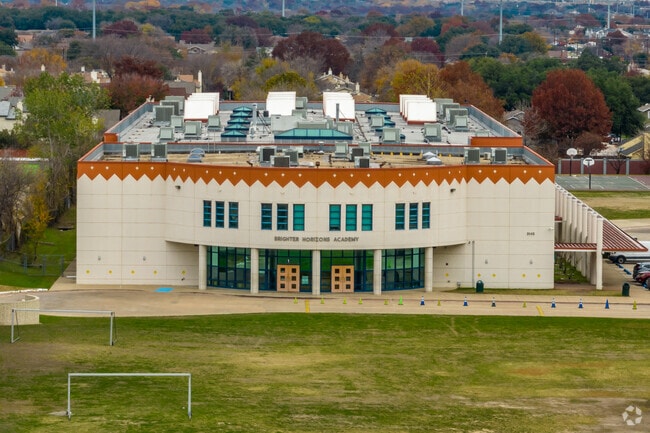 Brighter Horizons Academy aims to develop practicing Muslim leaders who are lifelong learners.