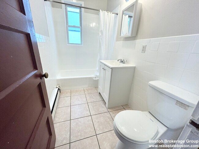 24 Maryland St unit 2, Dorchester, MA 02125 - photo 6