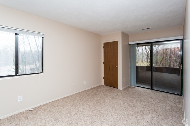 Old Towne Village, Ayer, MA 01432 - photo 5