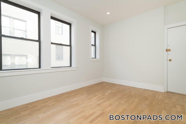 8 Elko St unit 1, Boston, MA 02135 - photo 7