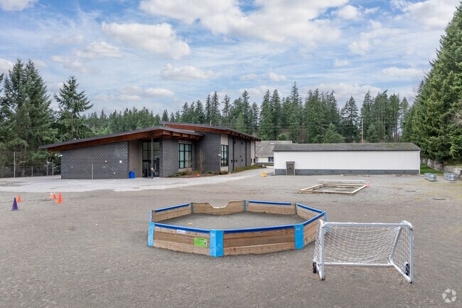Discovery Elementary School play area.