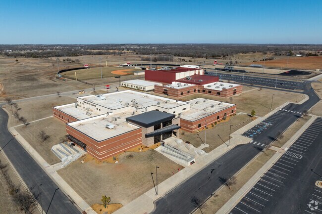 North Rock Creek Intermediate School is located on a campus with the elementary, middle, and high schools.
