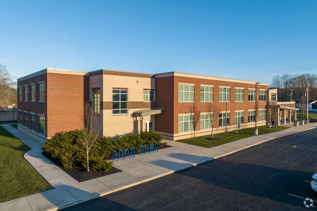 Tallmadge Elementary School with a B-minus from Niche.