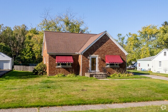 Most homes in Mercyhurst are midcentury Cape Cods.