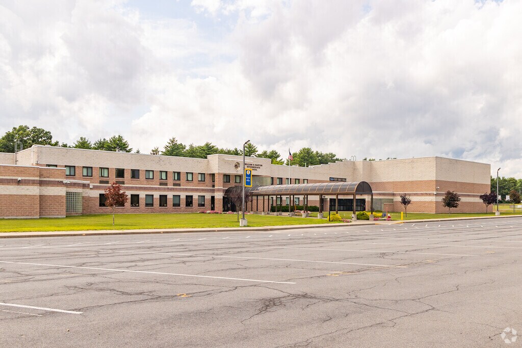 William H. Barton Intermediate School has 436 students in grades 4-5.