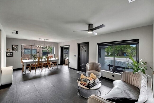 530 NW 39th St, Oakland Park, FL 33309 - photo 5