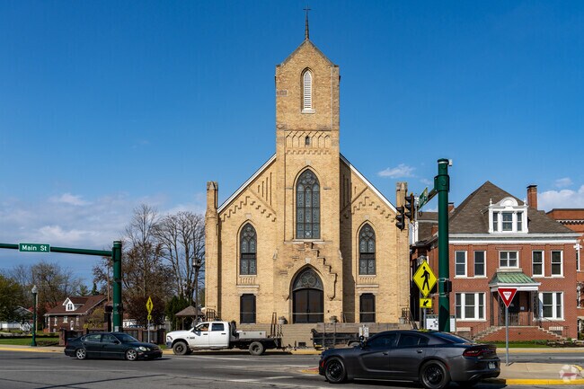 St. Vincent de Paul Catholic School earned good ratings in 2025, according to Niche.