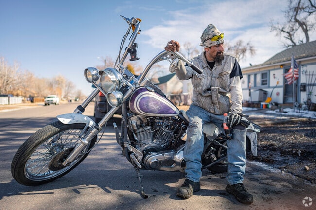 Getting around Valverde