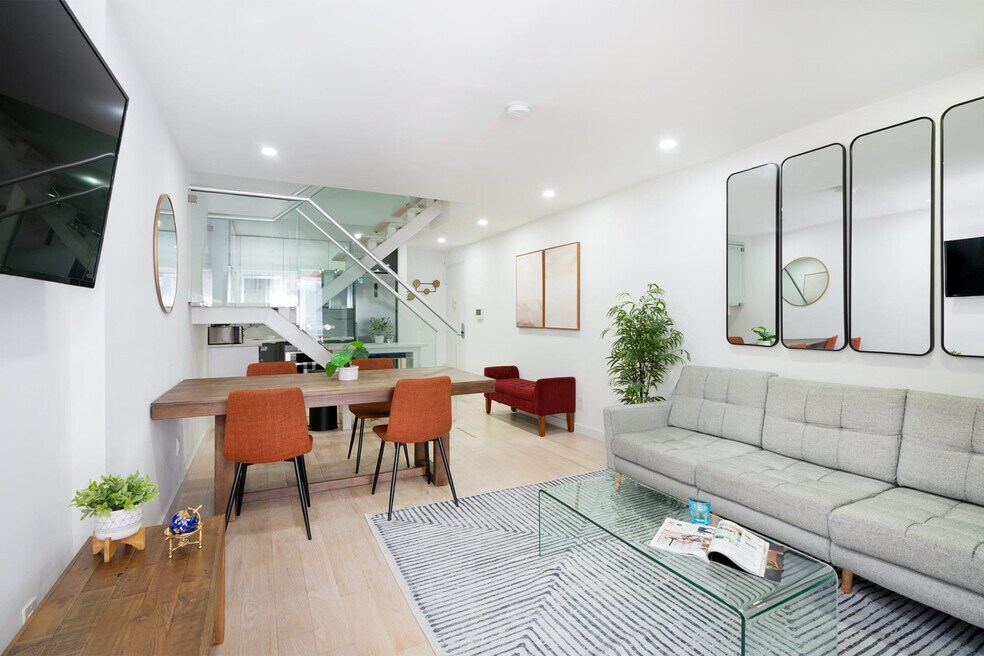 244 E 75th St unit FL5-ID1021821P, New York, NY 10021 - photo 1