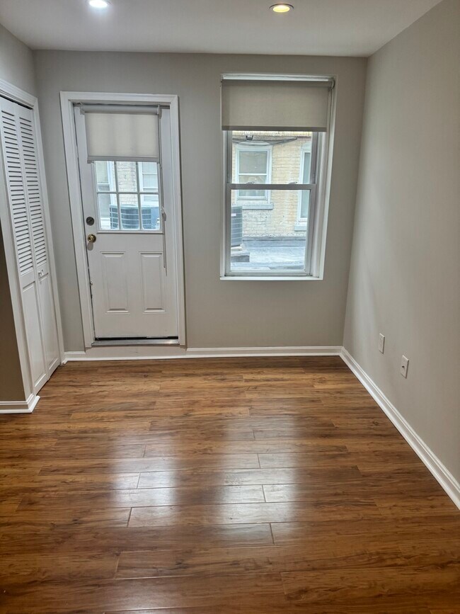 220 Hanover St unit 4, Boston, MA 02113 - photo 3