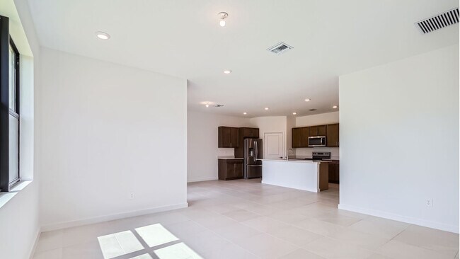 8851 SW Kanner Oaks Dr unit 36207150, Stuart, FL 34997 - photo 6