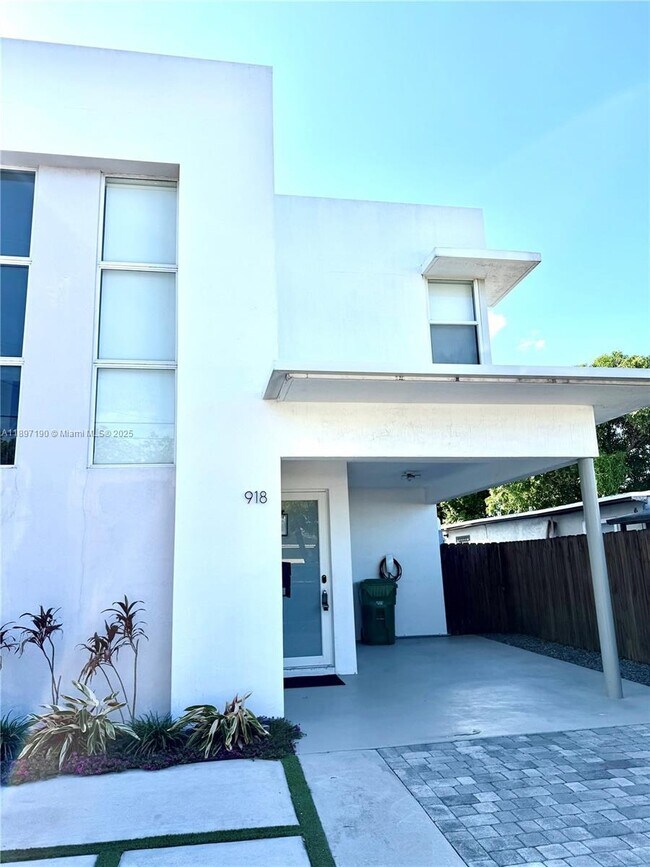 918 NW 23rd Ct Unit 1, Miami, FL 33125