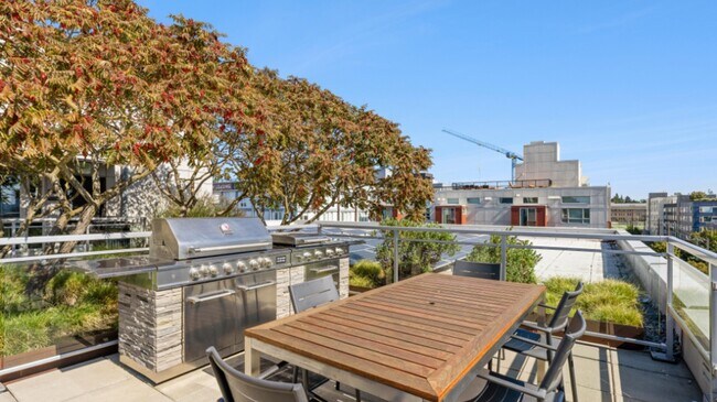 Eleanor, Seattle, WA 98115 - photo 6