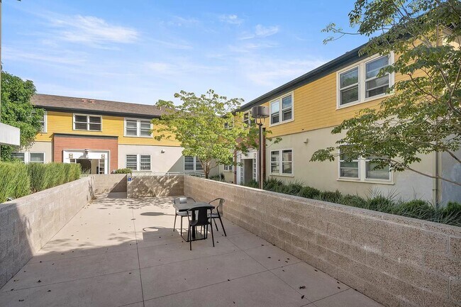 5869.5B W 88th St unit 5869.5B, Los Angeles, CA 90045 - photo 3