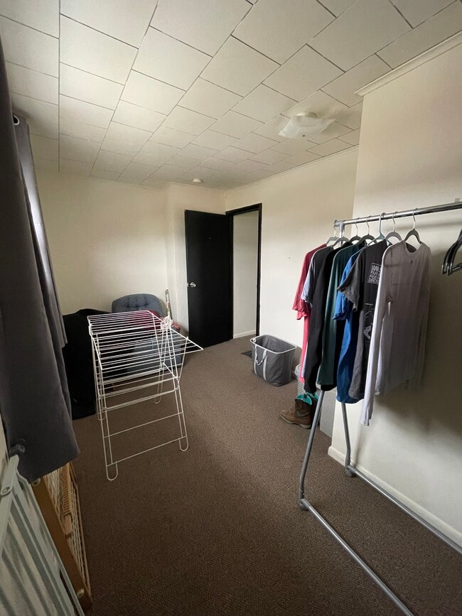 698 High St, California, PA 15419 - photo 3