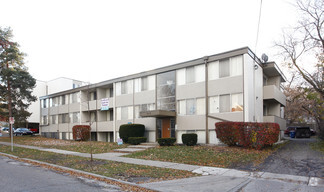 912 Brown St, Ann Arbor, MI 48104