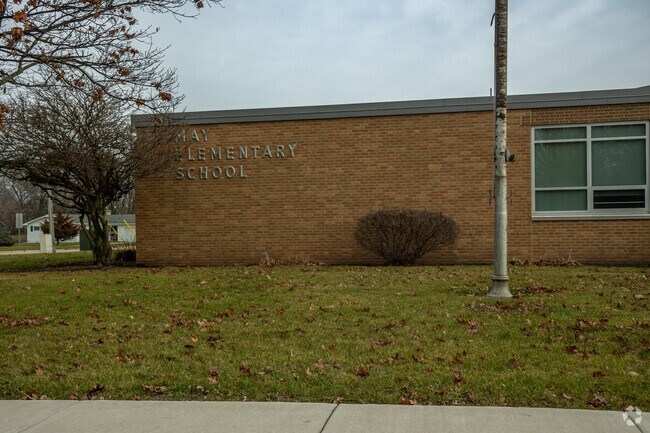 May Elementary School is located in Rochelle.