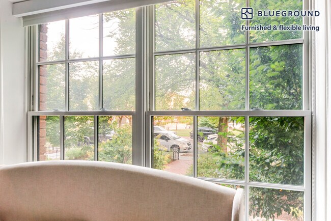 816 Potomac Ave SE unit FL1-ID1154, Washington, DC 20003 - photo 2