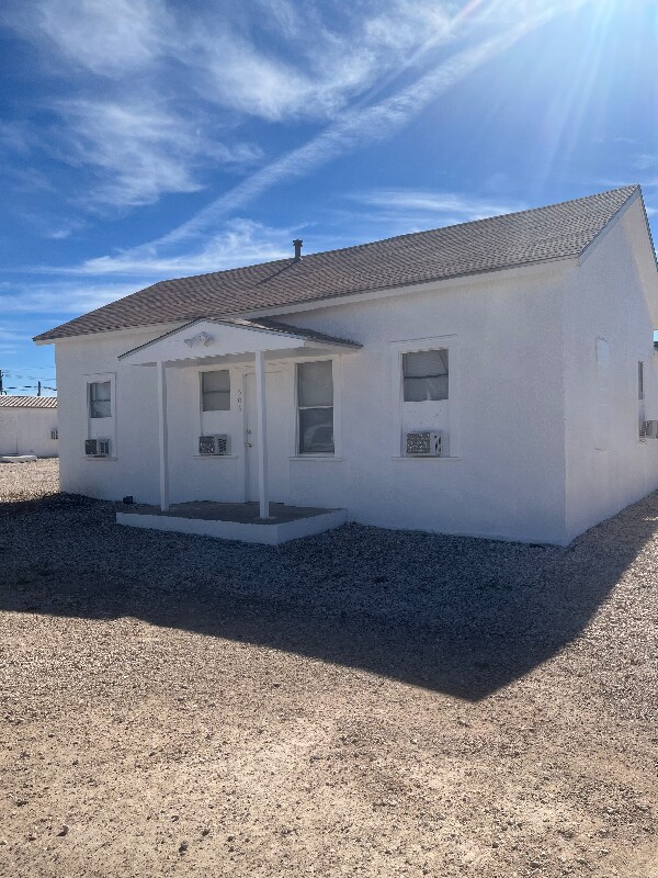 506 E 1st St, Portales, NM 88130