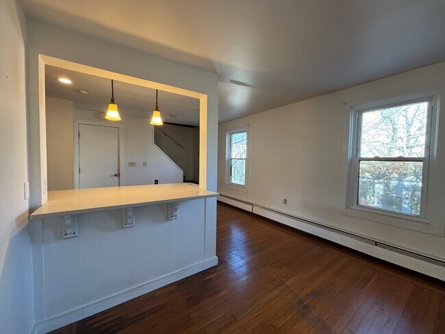 229 Spring St unit 2, Newport, RI 02840 - photo 6