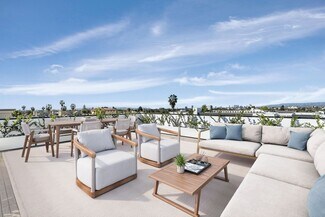 521 N Gramercy Place, Los Angeles, CA 90004