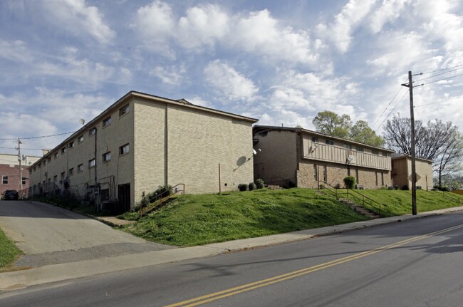 888 Kerr Ave unit 10, Memphis, TN 38106 - photo 5