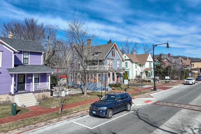 Some older victorian style homes line the streets in Algonquin near town.