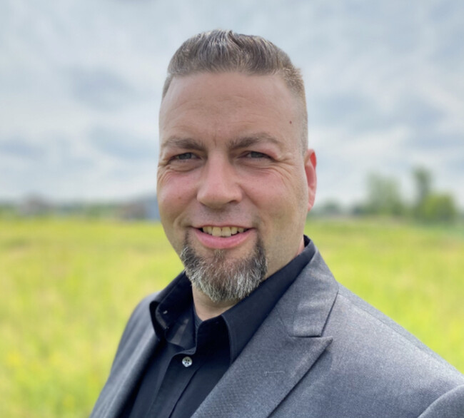 Agent Photo