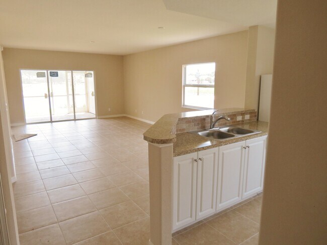 Palmesta Living Room