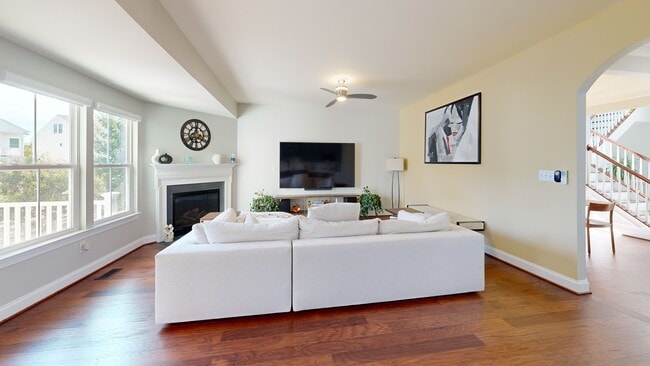 41979 Cedar Point Place, Aldie, VA 20105 - photo 2