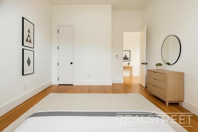 1520 St Johns Place unit 4, Brooklyn, NY 11213 - photo 6