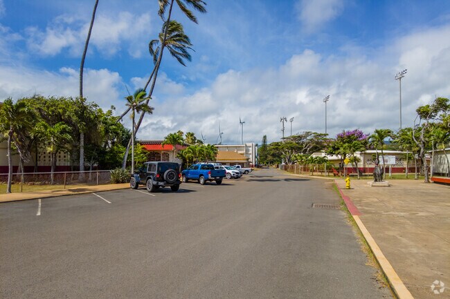 Experience a place of academic achievement and opportunities at Kahuku High & Intermediate.