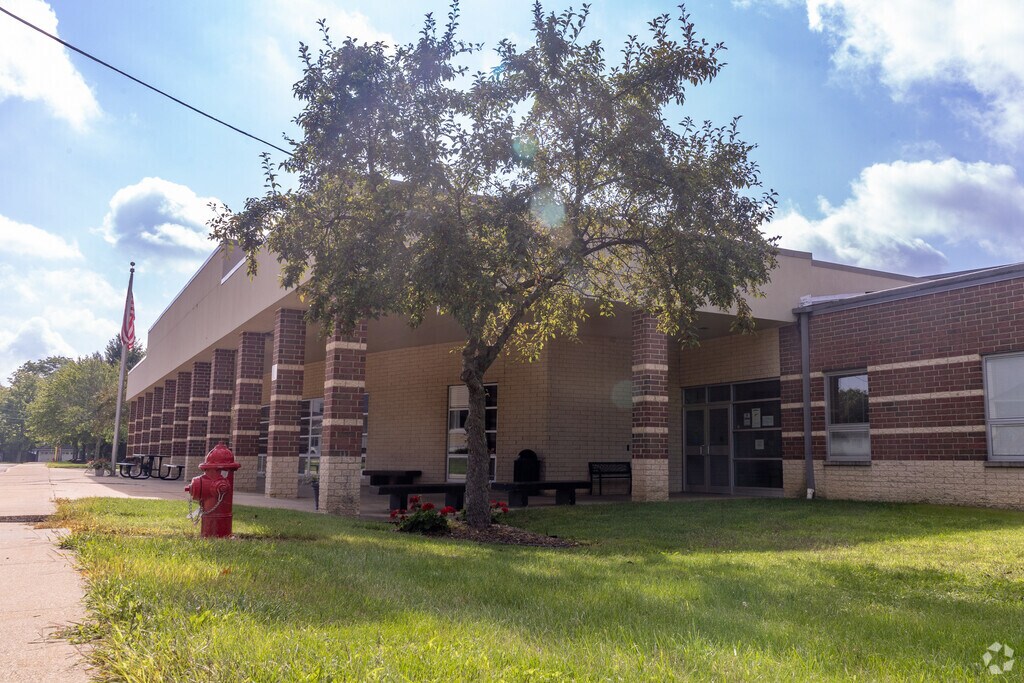 Windham High School provides education to children in the neighborhood of 
Portage County