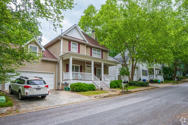 Large Modern Farmhouse homes occupy significant space among areas of the neighborhood in Glennwood Estates.