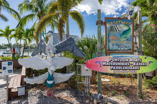 Casey Key FIsh House near Palmer Point offers waterfront dining and water sport activities.