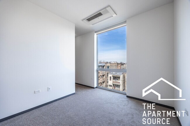 2340 N California Ave unit 607, Chicago, IL 60647 - photo 7
