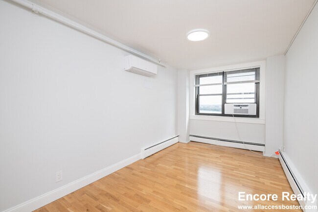 1410 Columbia Rd unit 714I, South Boston, MA 02127 - photo 6