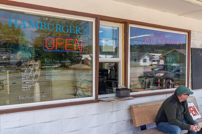 There are a handful of shops along Division street in Pinehurst.