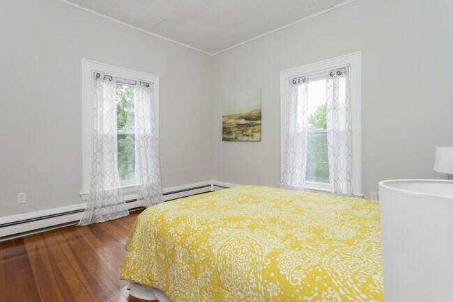 41 Baker St unit 41 Baker Street, Malden, MA 02148 - photo 2