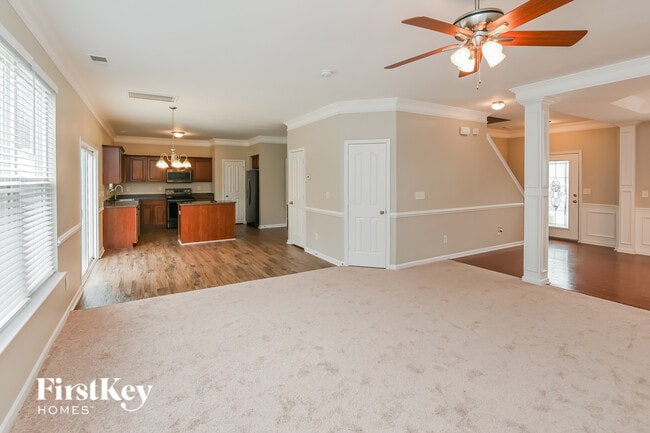 3112 Ernest Russell Ct, Charlotte, NC 28269 - photo 4