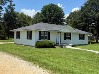 145 Hume Ave, Atmore, AL 36502