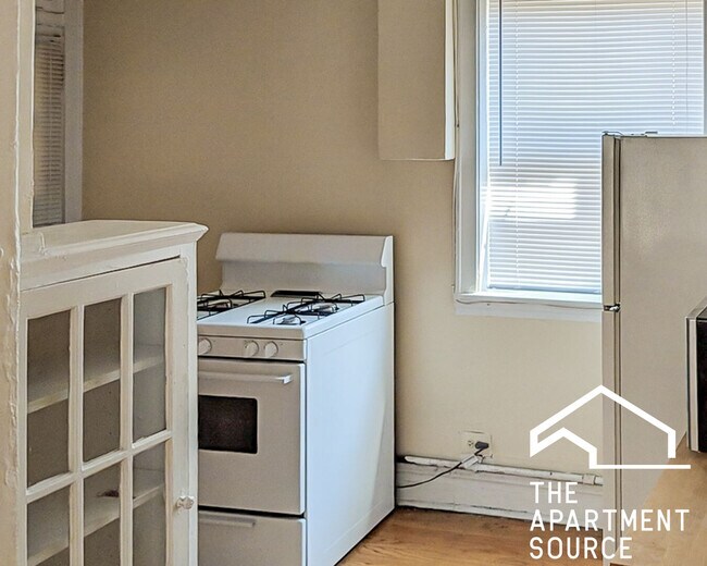 3622 N Marshfield Ave unit 1B, Chicago, IL 60613 - photo 6